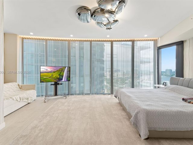 Apartment for rent  Unit #2201 - photo 7494328