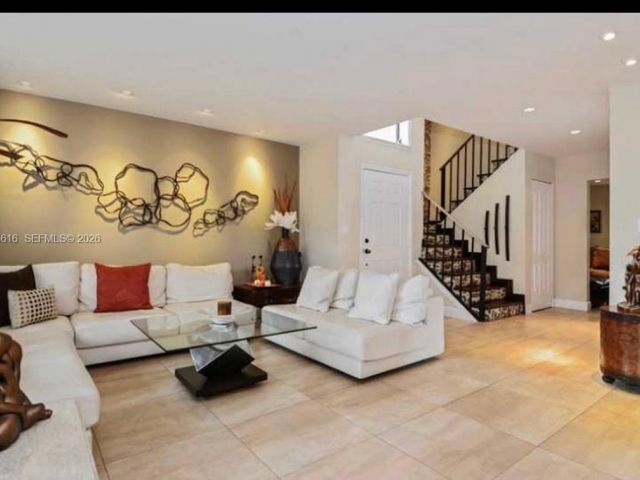 Home for rent at 2991 Lakewood Ln 329 - photo 7528248