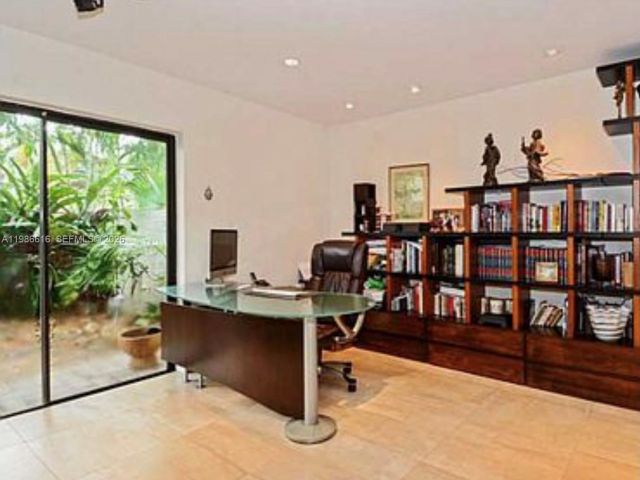 Home for rent at 2991 Lakewood Ln 329 - photo 7528252