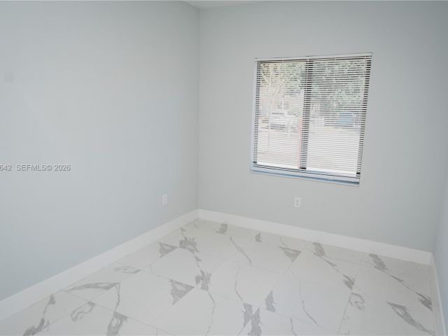 3-bedroom home for rent in Fort Lauderdale - 521 NW 22nd Ave - MondialRealty