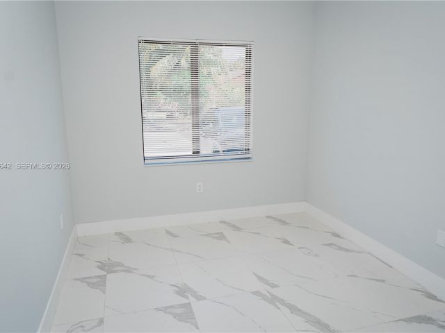 3-bedroom home for rent in Fort Lauderdale - 521 NW 22nd Ave - MondialRealty