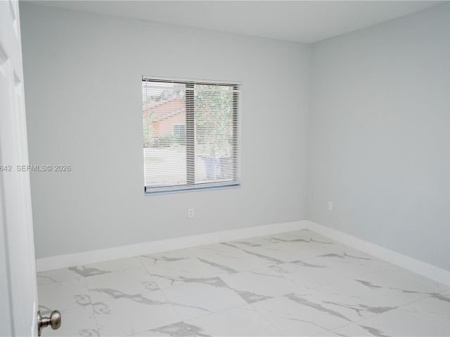 3-bedroom home for rent in Fort Lauderdale - 521 NW 22nd Ave - MondialRealty