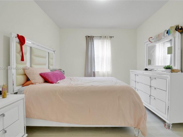 3-bedroom home for rent in Homestead - 101 NE 37th Pl 0 - MondialRealty