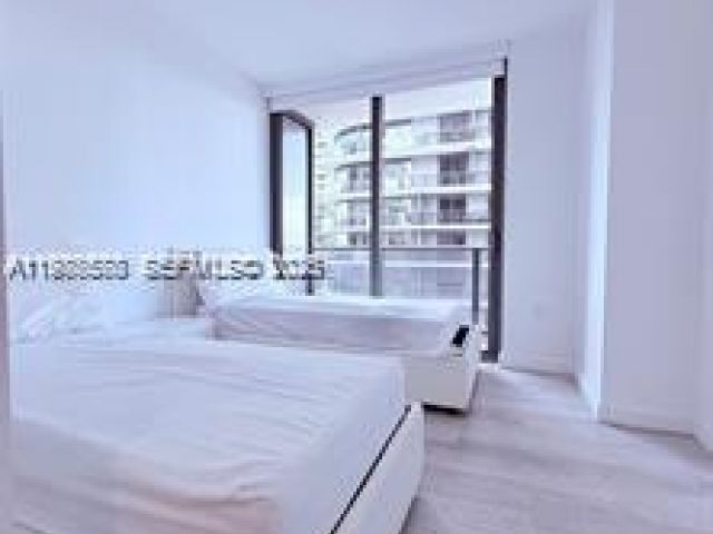 Apartment for rent  Unit #3903 - photo 7508156