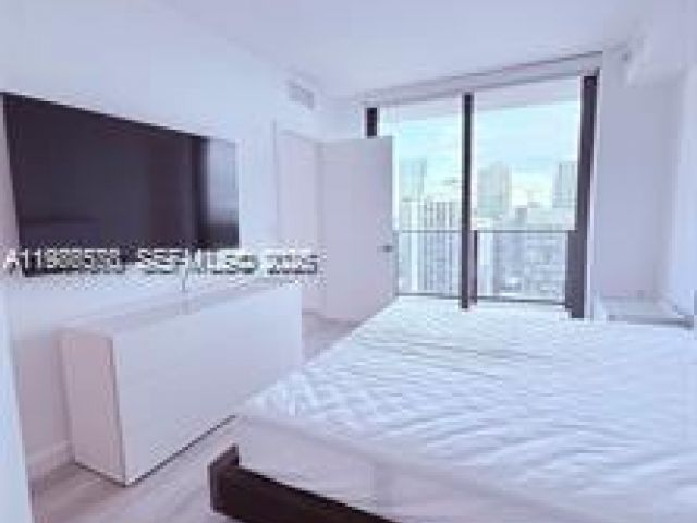 Apartment for rent  Unit #3903 - photo 7508163