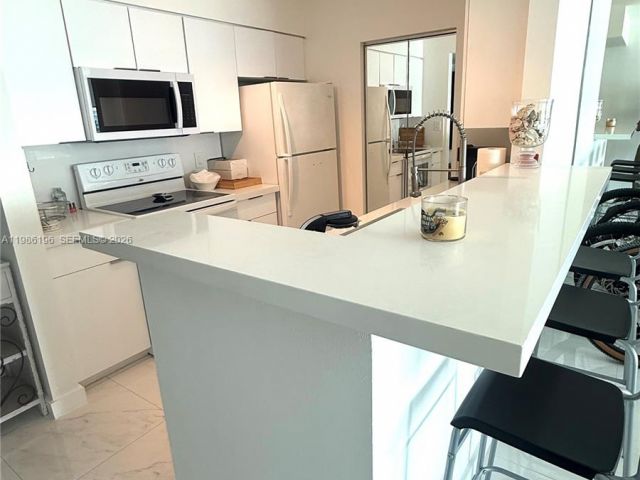 Apartment for rent  Unit #1106 - photo 7520271