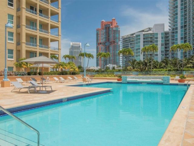 Apartment for rent  Unit #1106 - photo 7520284