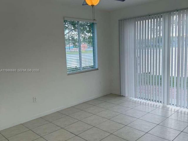 3-bedroom home for rent in Homestead - 2470 SE 15th Pl 335 - MondialRealty