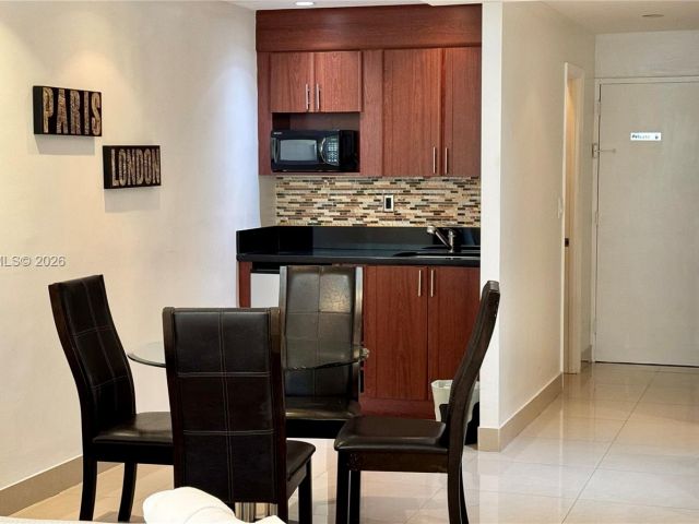 Apartment for sale  Unit #204 - photo 7514518