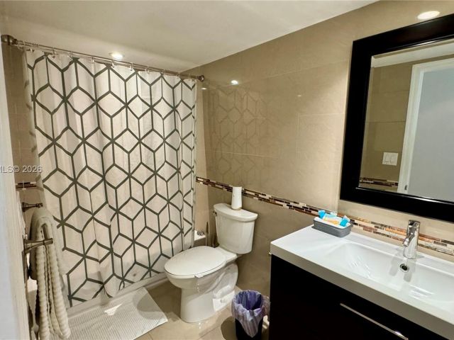 Apartment for sale  Unit #204 - photo 7514519