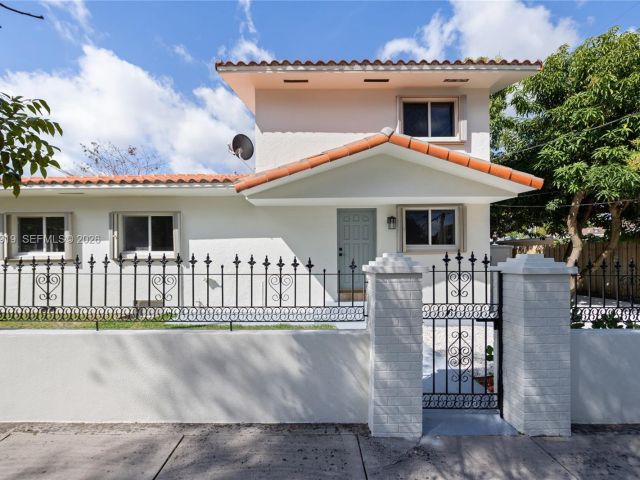 4-bedroom home for sale in Miami - 5251 SW 6th St - MondialRealty