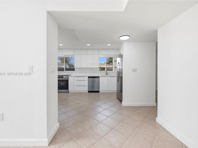 4-bedroom home for sale in Miami - 5251 SW 6th St - MondialRealty