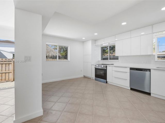 4-bedroom home for sale in Miami - 5251 SW 6th St - MondialRealty