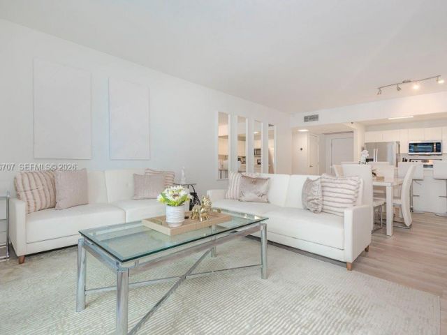 Apartment for sale  Unit #401 - photo 7510041