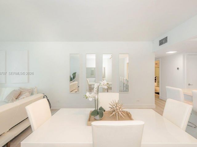 Apartment for sale  Unit #401 - photo 7510049