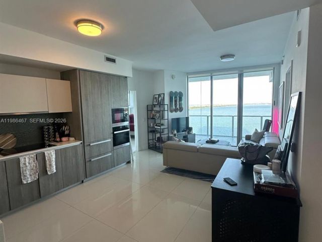 Apartment for rent  Unit #1003 - photo 7518329