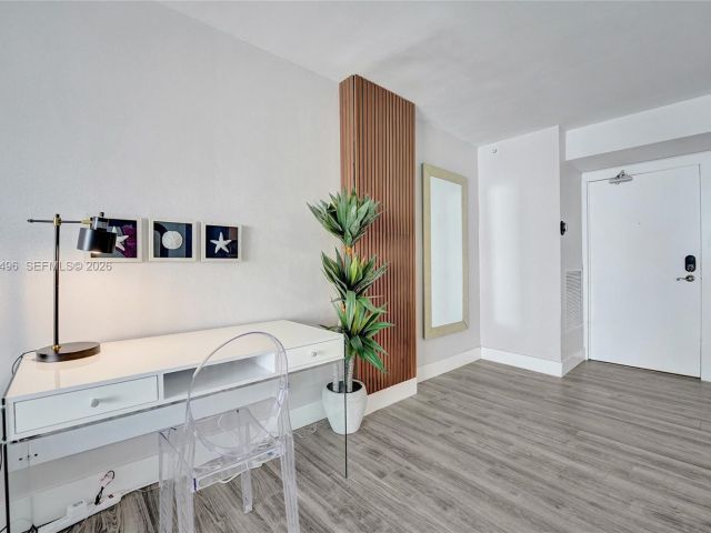 Apartment for rent  Unit #1109 - photo 7505797