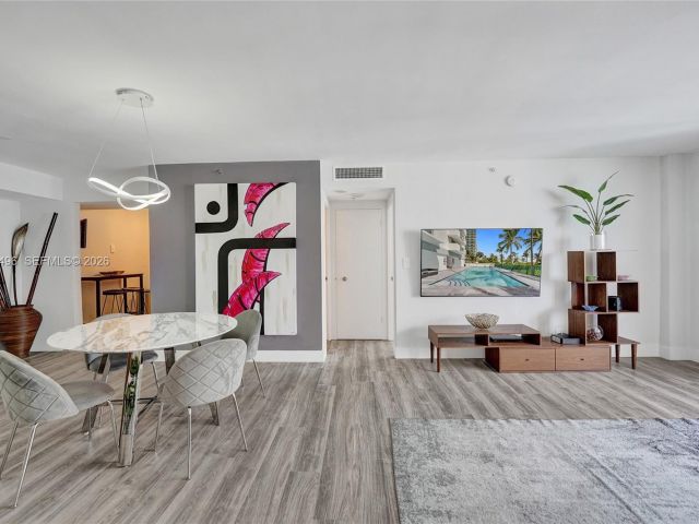 Apartment for rent  Unit #1109 - photo 7505798