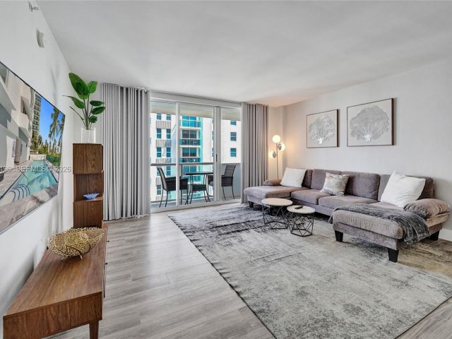 Apartment for rent  Unit #1109 - photo 7505803