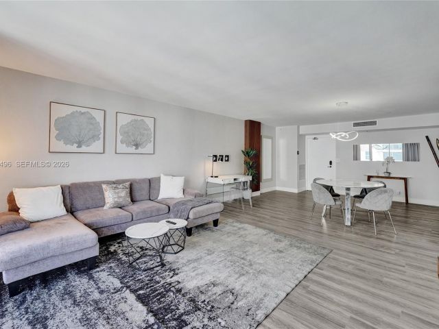 Apartment for rent  Unit #1109 - photo 7505805