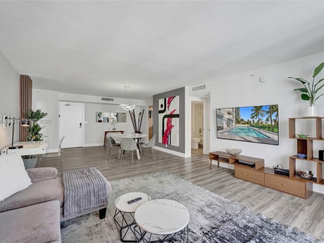 Apartment for rent  Unit #1109 - photo 7505807