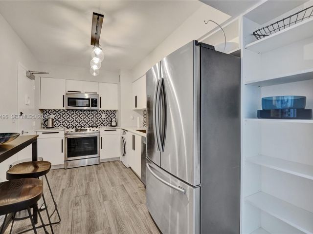 Apartment for rent  Unit #1109 - photo 7505811