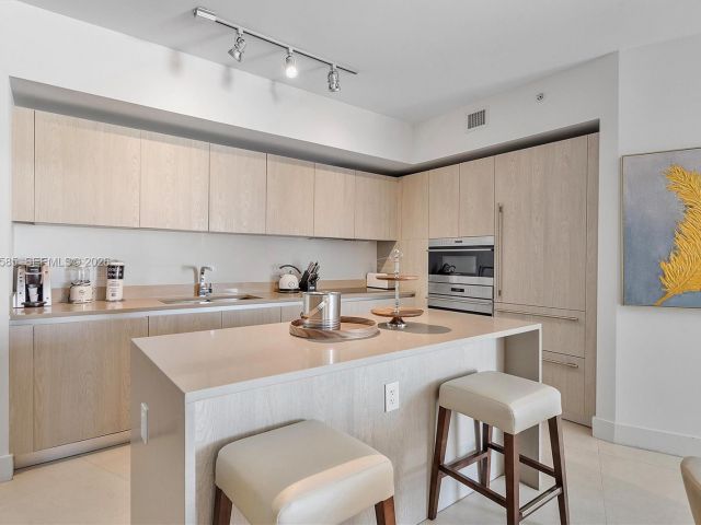 Apartment for sale  Unit #3209 - photo 7512279