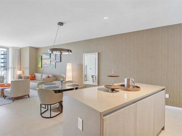 Apartment for sale  Unit #3209 - photo 7512281