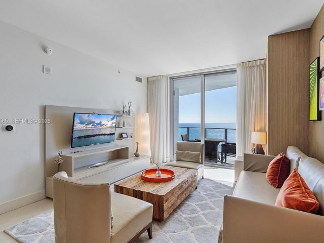 Apartment for sale  Unit #3209 - photo 7512291