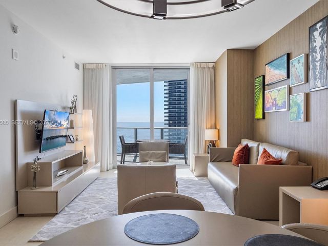 Apartment for sale  Unit #3209 - photo 7512293