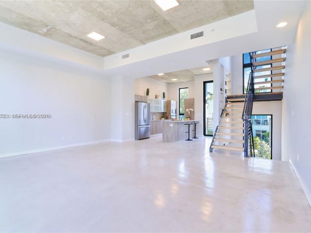 Home for rent at 645 NE 4th Ave 316 - photo 7515868