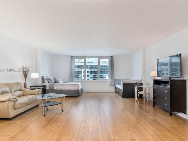 Apartment for sale  Unit #1512 - photo 7510069