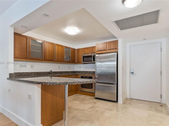 Apartment for sale  Unit #1512 - photo 7510073