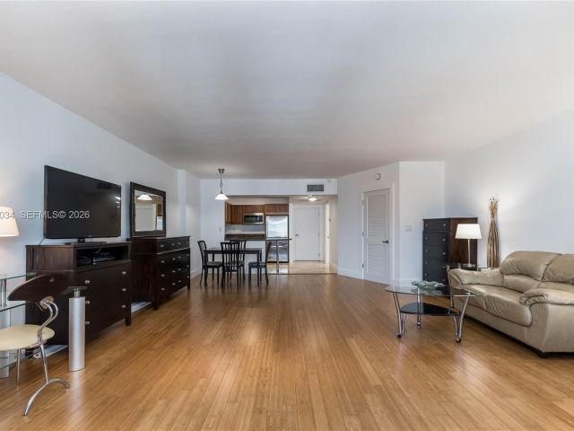 Apartment for sale  Unit #1512 - photo 7510076