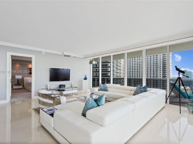 Apartment for rent  Unit #3401 - photo 7499009