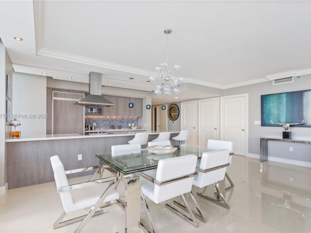 Apartment for rent  Unit #3401 - photo 7499011