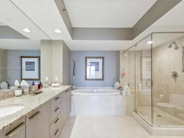 Apartment for rent  Unit #3401 - photo 7499017