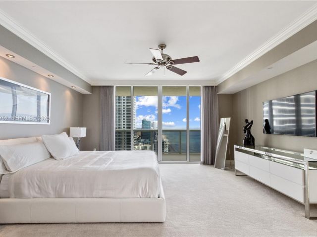 Apartment for rent  Unit #3401 - photo 7499022