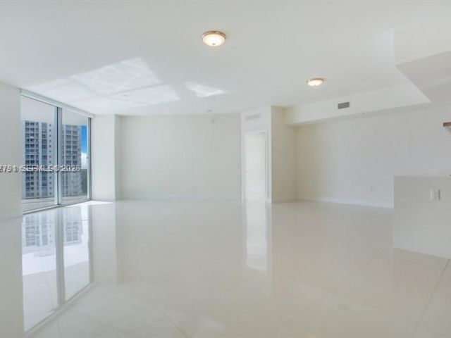 Apartment for rent  Unit #1103 - photo 7503476