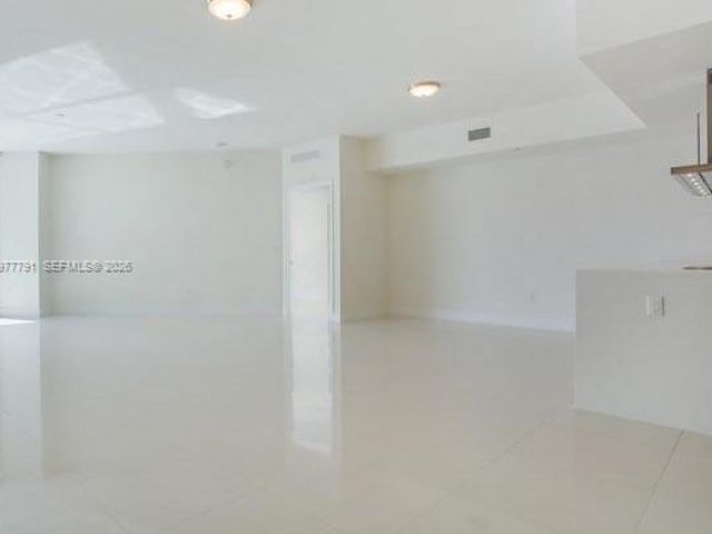 Apartment for rent  Unit #1103 - photo 7503477