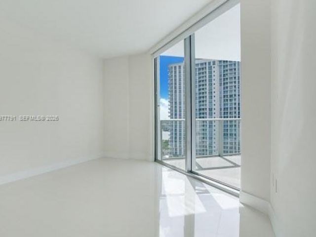 Apartment for rent  Unit #1103 - photo 7503480