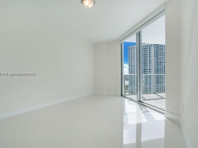 Apartment for rent  Unit #1103 - photo 7503481