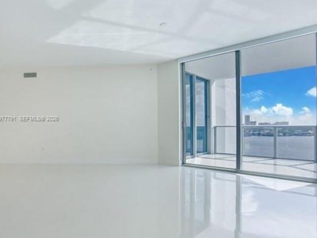 Apartment for rent  Unit #1103 - photo 7503482