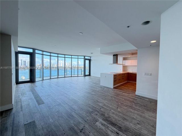 Apartment for rent  Unit #1211 - photo 7503491