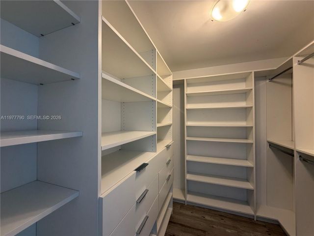 Apartment for rent  Unit #1211 - photo 7503505