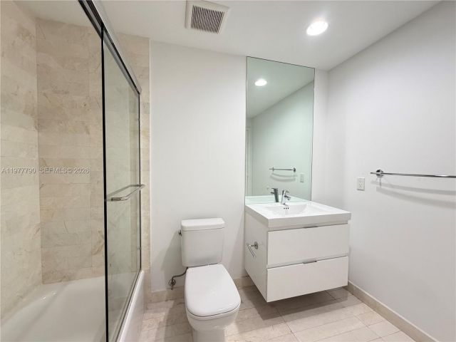 Apartment for rent  Unit #1211 - photo 7503507