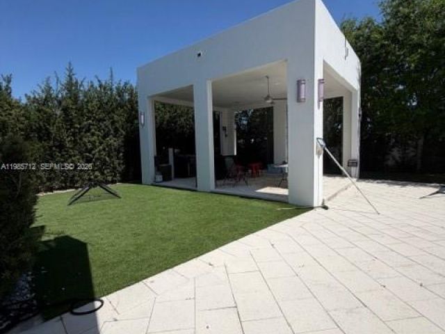 Home for rent at 8210 NW 33rd Ter - photo 7523012