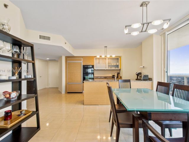 Apartment for rent  Unit #3508 - photo 7499036