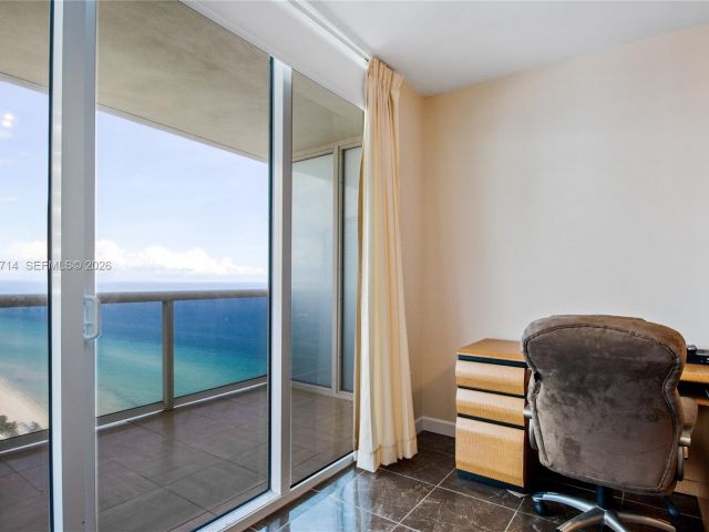 Apartment for rent  Unit #3508 - photo 7499046