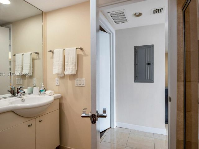 Apartment for rent  Unit #3508 - photo 7499058